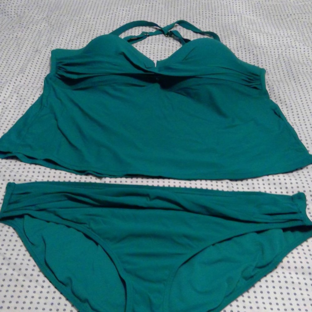 Time and Tru womans plus swimsuit